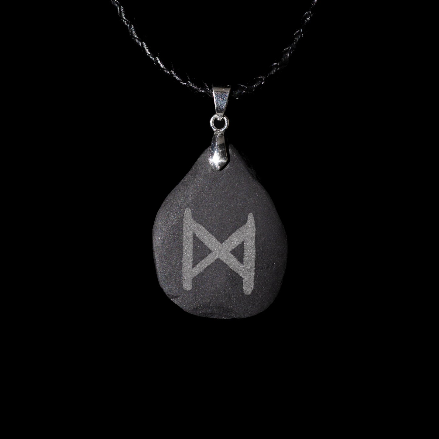 Dagaz Necklace