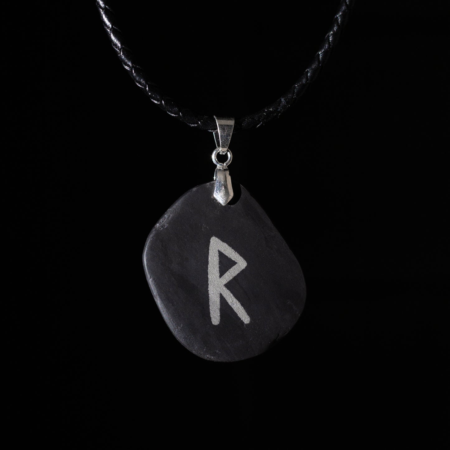Raido Necklace