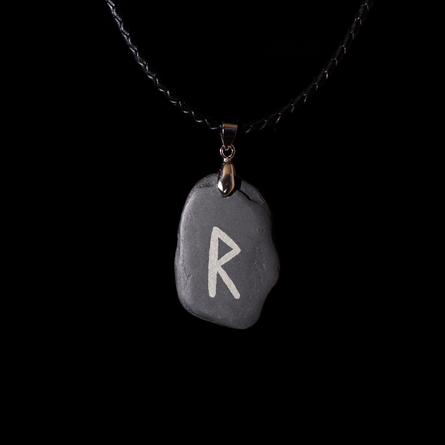 Raido Necklace
