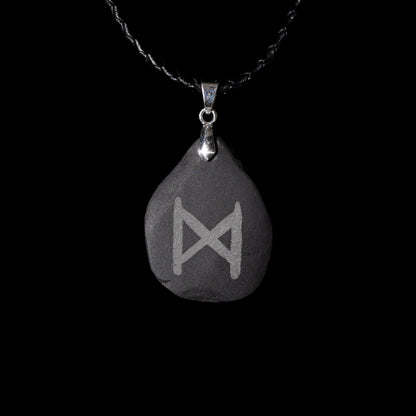 Dagaz Necklace