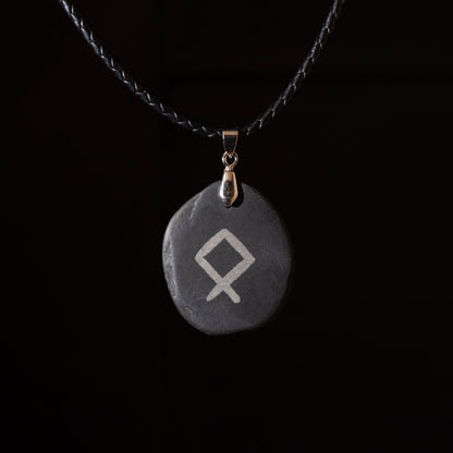 Othilla Necklace